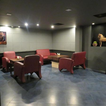 Kfour Apartment & Hotels Private Limited มทุราย ภายนอก รูปภาพ