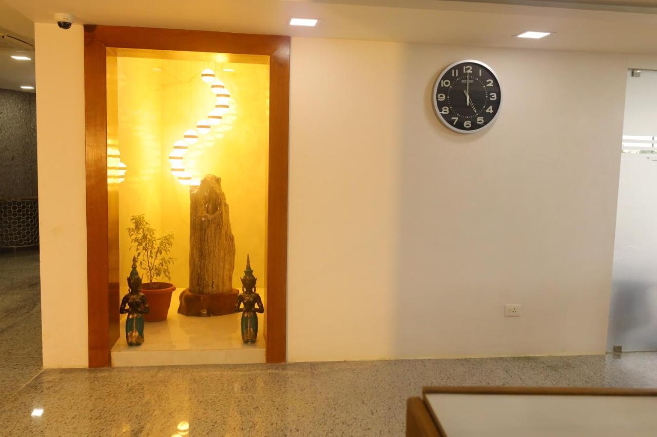 Kfour Apartment & Hotels Private Limited มทุราย ภายนอก รูปภาพ